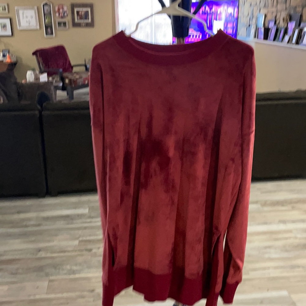 Altar’d state velvet top